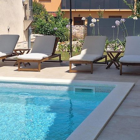 Villa Kamelija Fažana Esterno foto