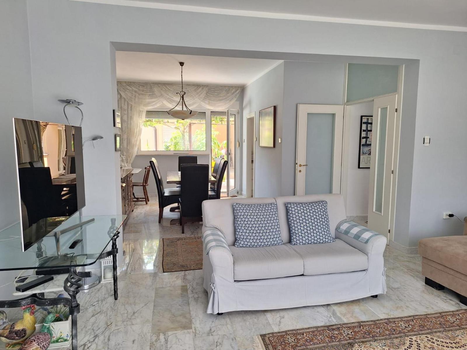 Villa Kamelija Fažana Esterno foto