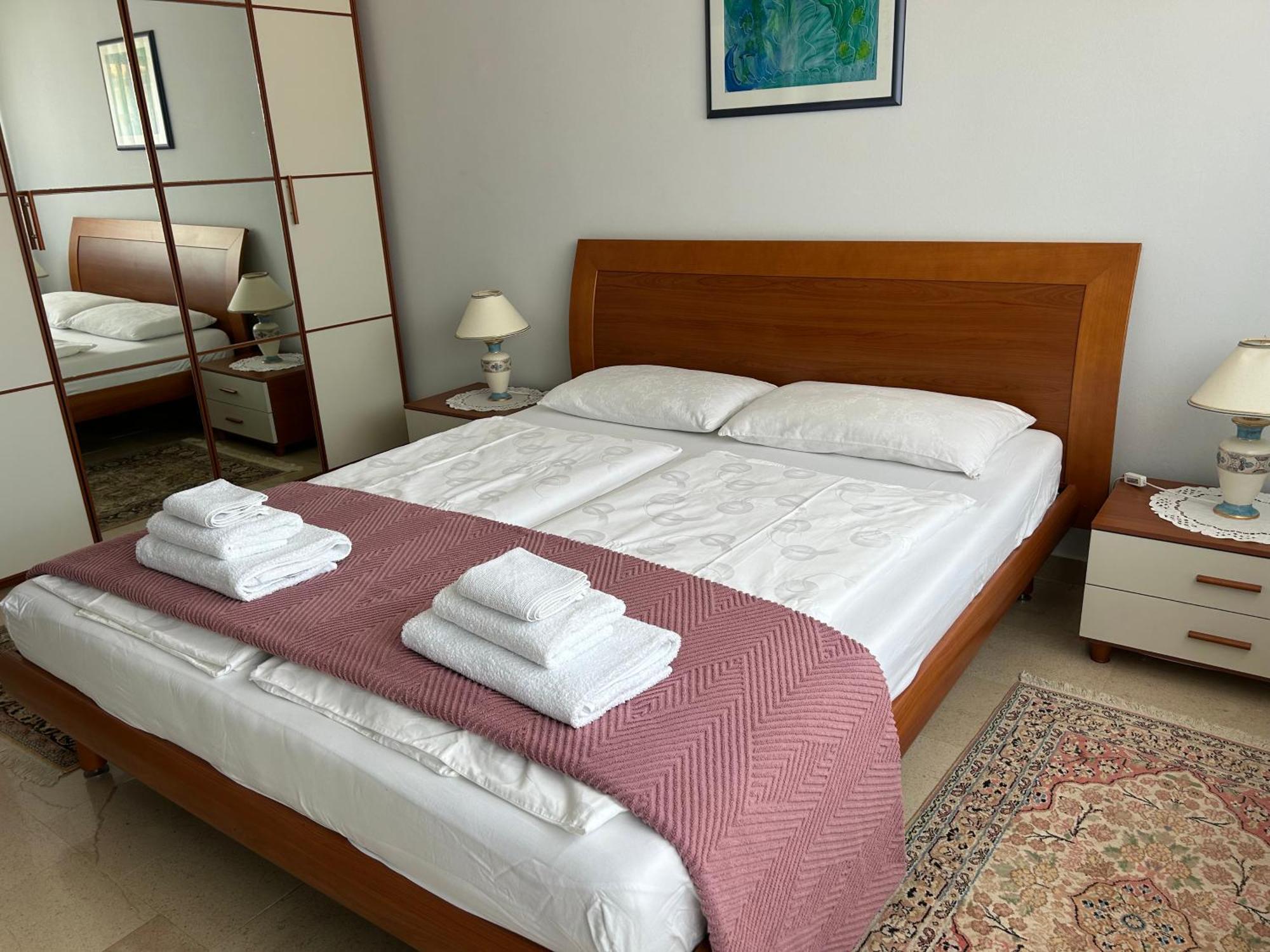 Villa Kamelija Fažana Esterno foto